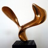 Für den Wind  –  Hochpolierte Bronze, H 16 cm