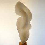 Wachsend  –  Transparenter Alabaster, H 54 cm