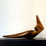 Liegende I  –  Hochpolierte Bronze, H 10 cm